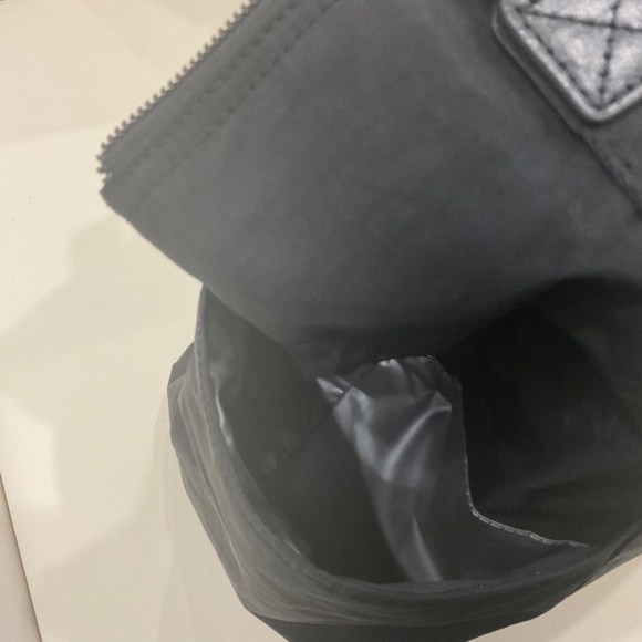 Twelvelittle unisex 3-in-1 foldover tote black - Picture 6 of 13